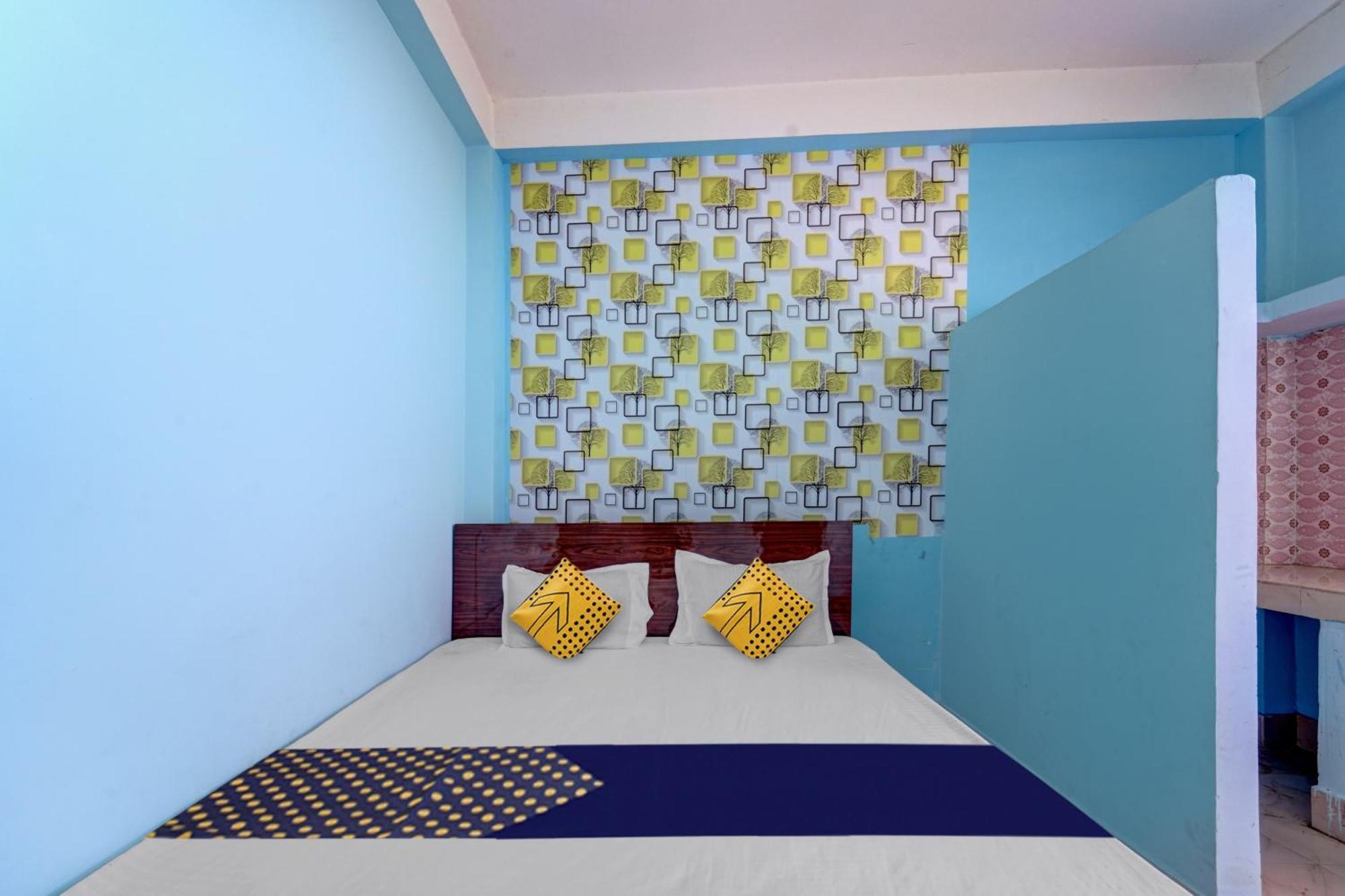 Hotel O Home Trimurti Guest House Guwahati Buitenkant foto
