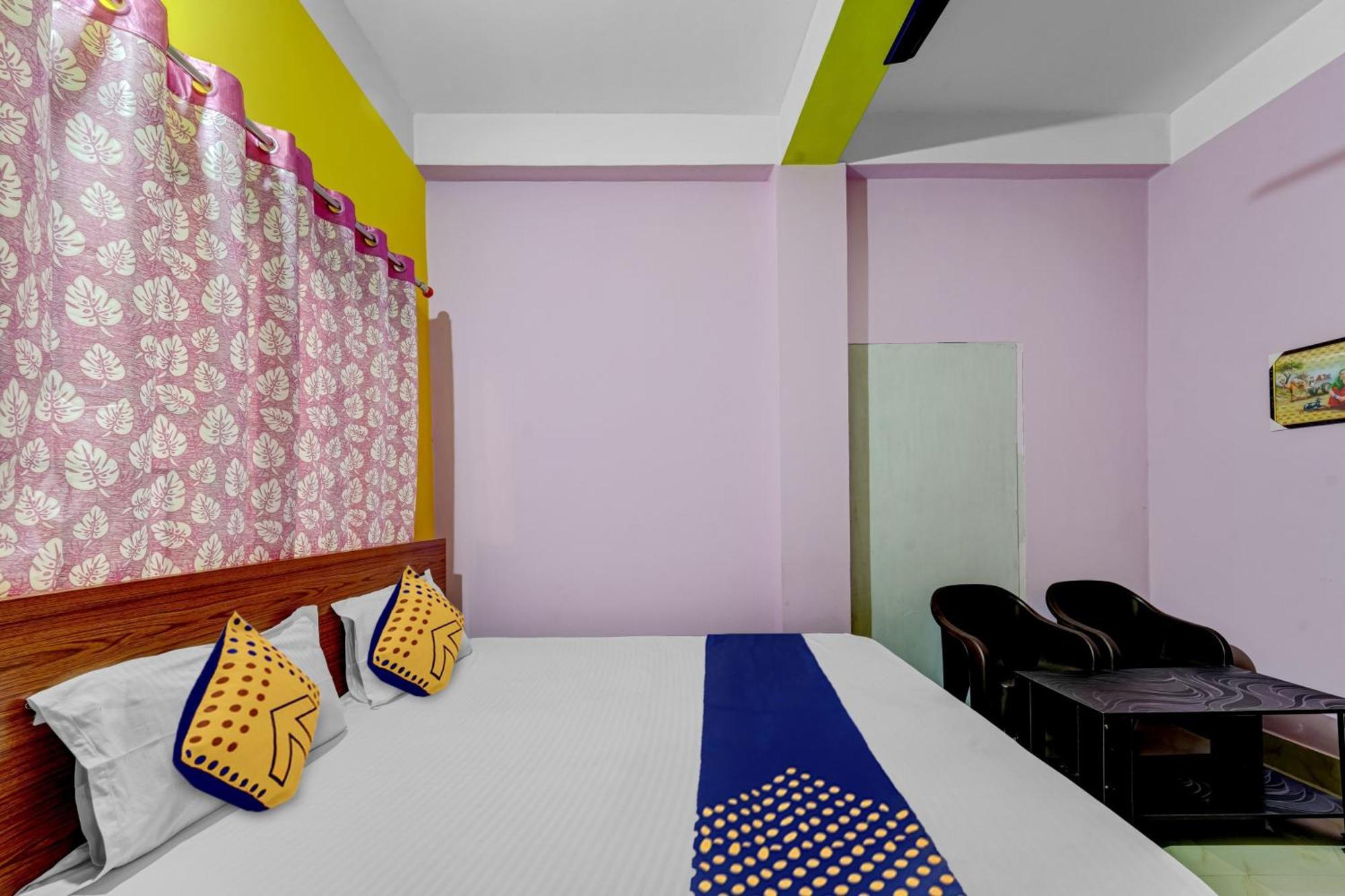 Hotel O Home Trimurti Guest House Guwahati Buitenkant foto