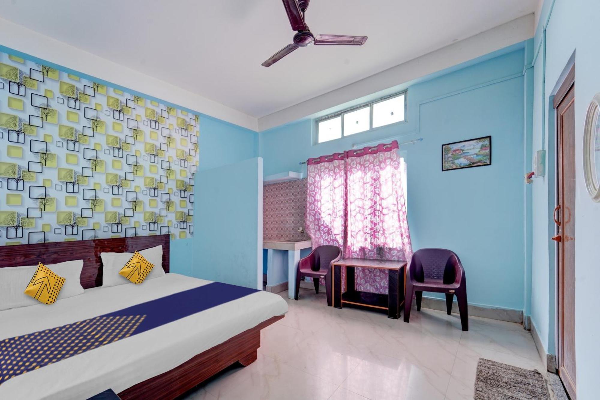 Hotel O Home Trimurti Guest House Guwahati Buitenkant foto