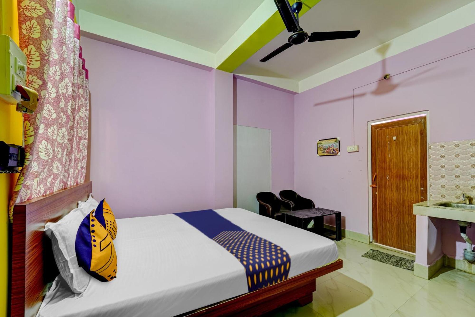 Hotel O Home Trimurti Guest House Guwahati Buitenkant foto
